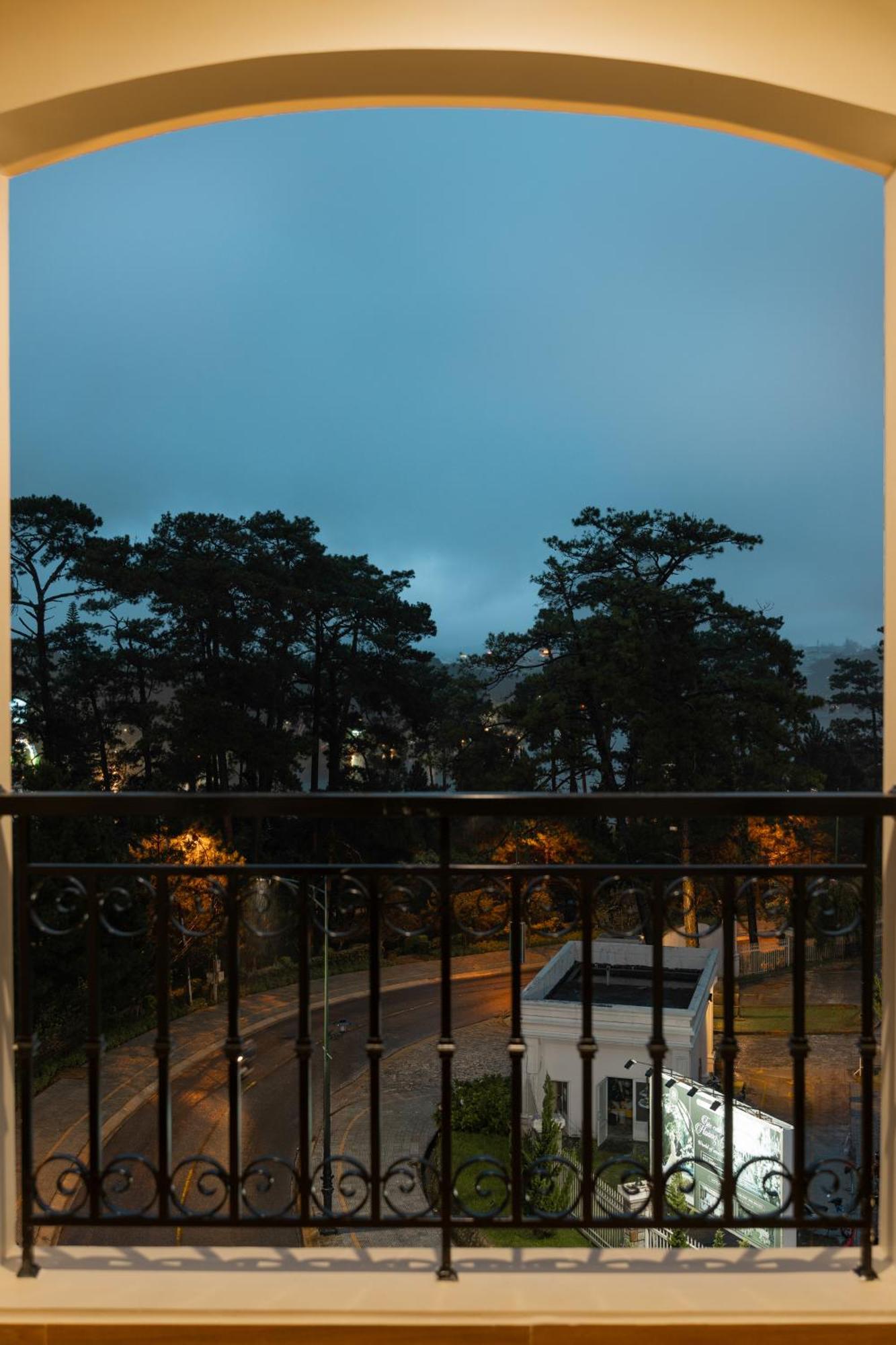 Lumina Hotel Da Lat Central エクステリア 写真